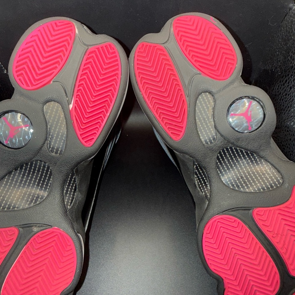 Jordan Black and Gray Classic Sneakers - Picture 11 of 11